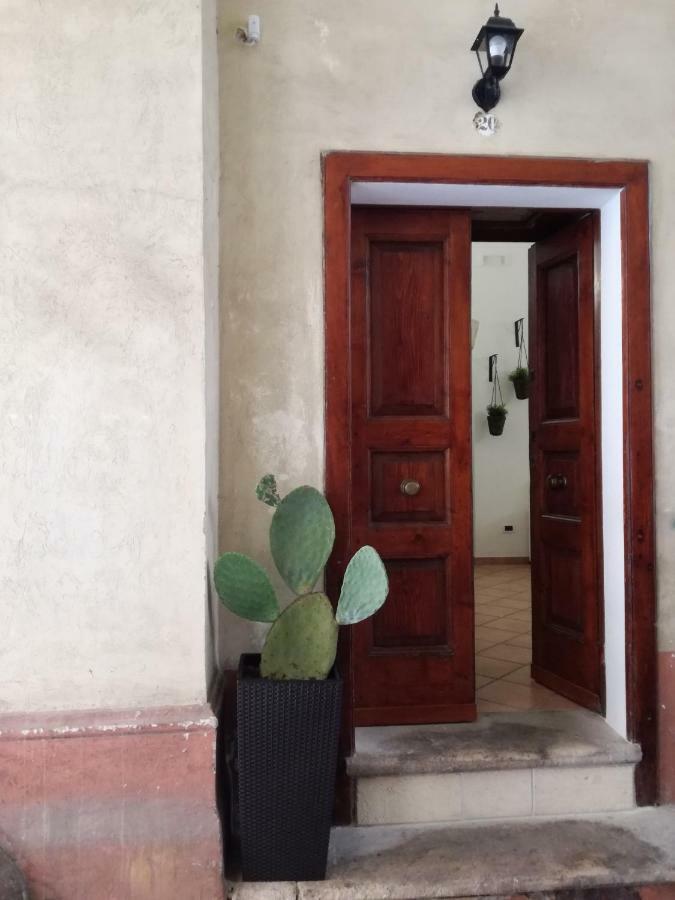 Suite Al Ponte Taranto Exterior photo